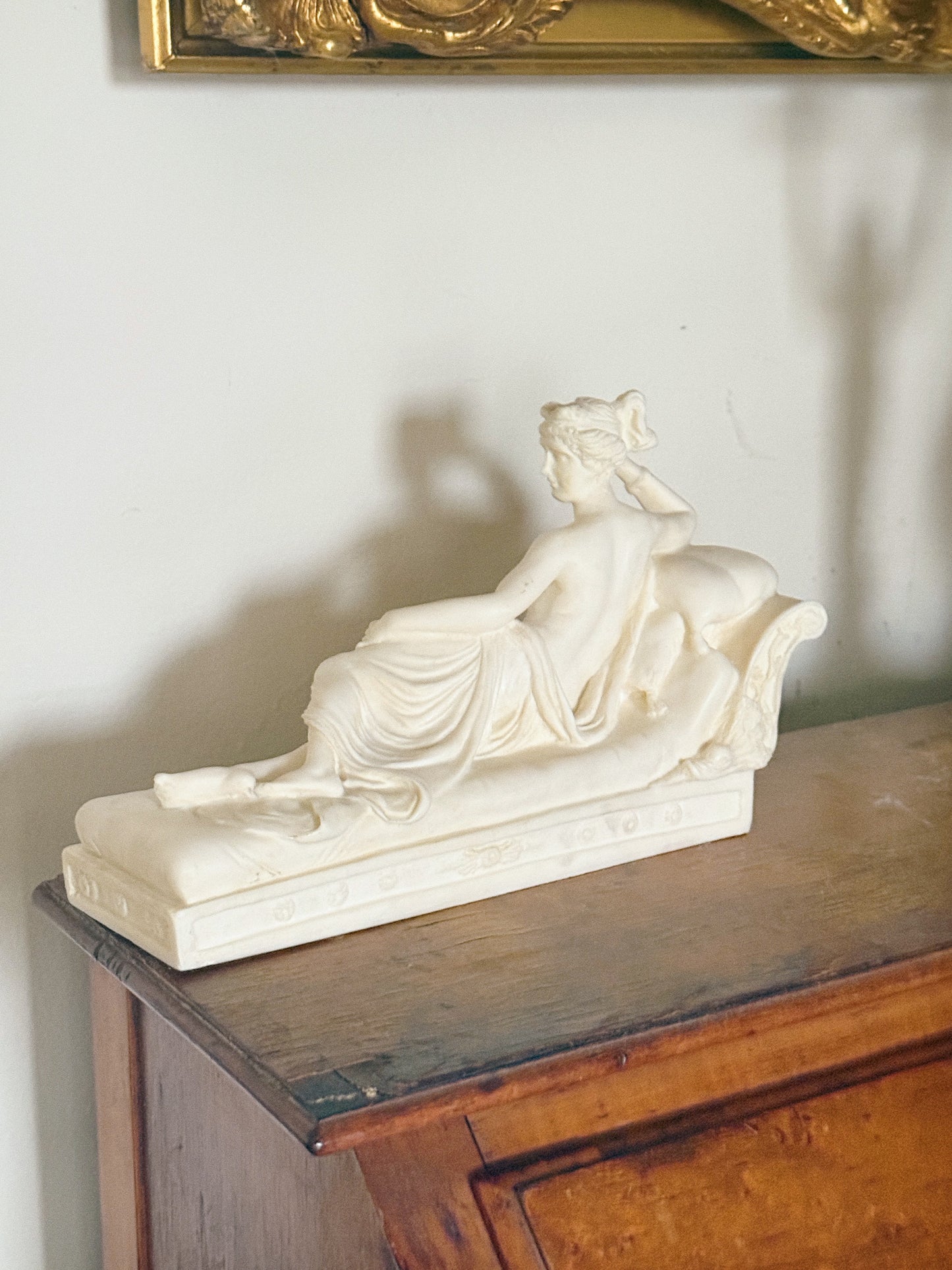 ‘Venus Victrix’ 10.5” Alabaster Composite Figure