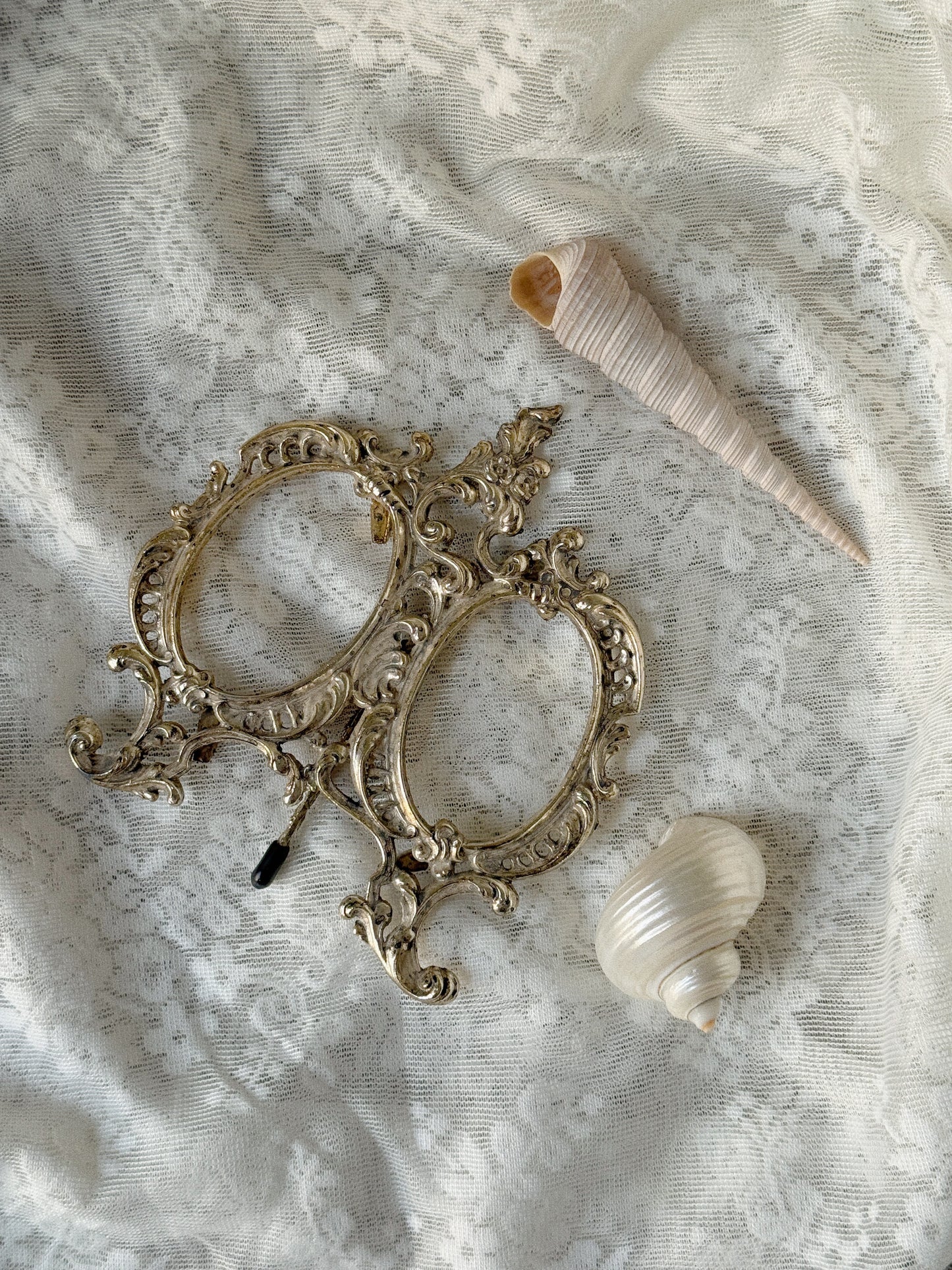 Mini Antiqued Silver Victorian Scrolled Double Oval Picture Frame