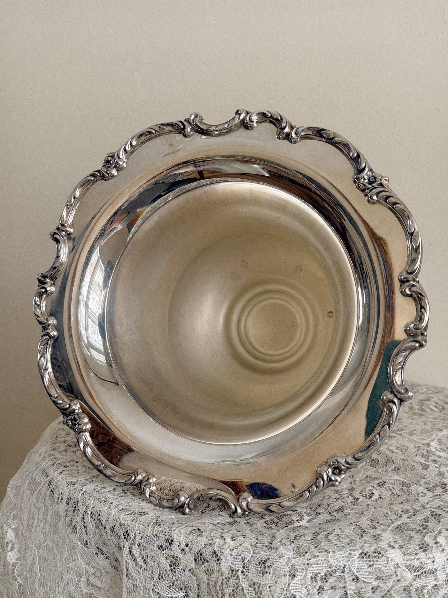 Vintage Countess Silver Plated Ice/ Champagne Bucket Trophy Urn - International Silver