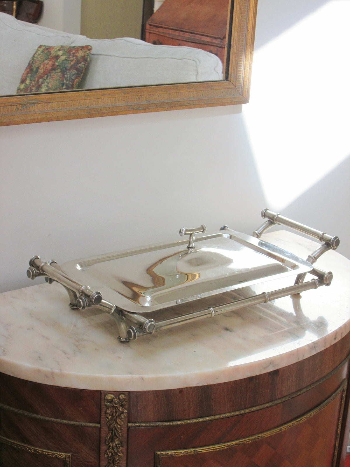 Silver Bamboo Detail Server