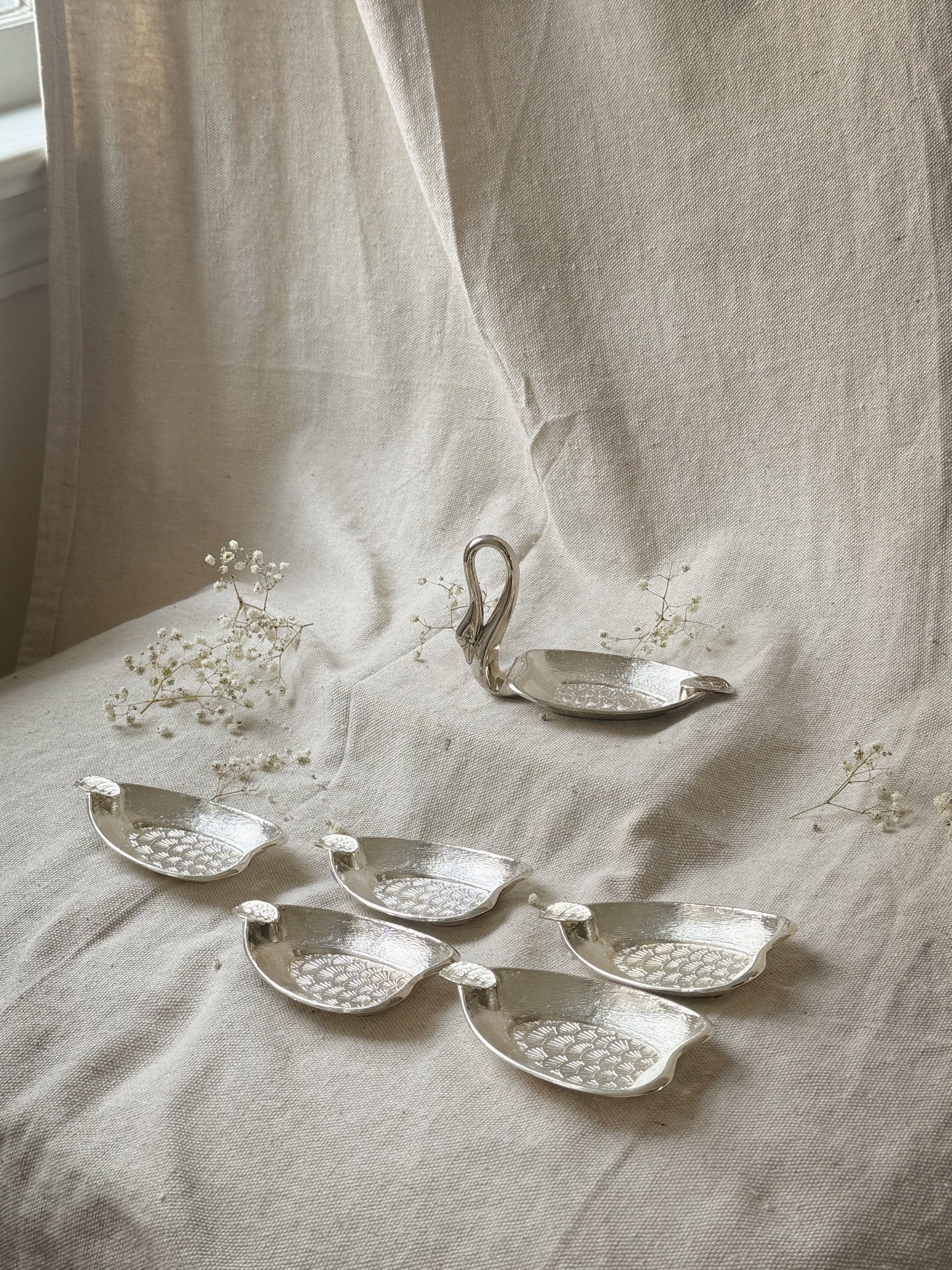 Vintage Silver-Plated Stackable Swan Ashtray Set from England, Set of 5